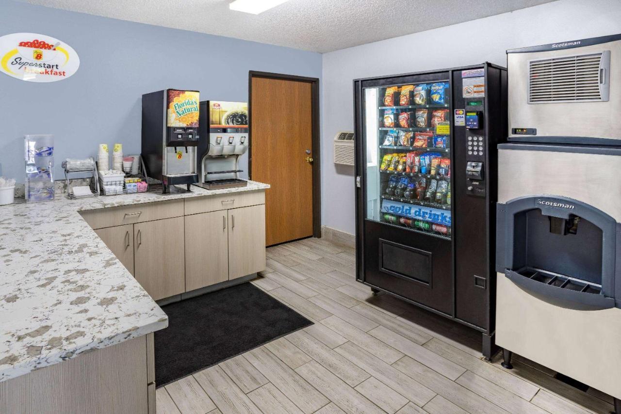 Super 8 By Wyndham Johnstown/Gloversville Ngoại thất bức ảnh