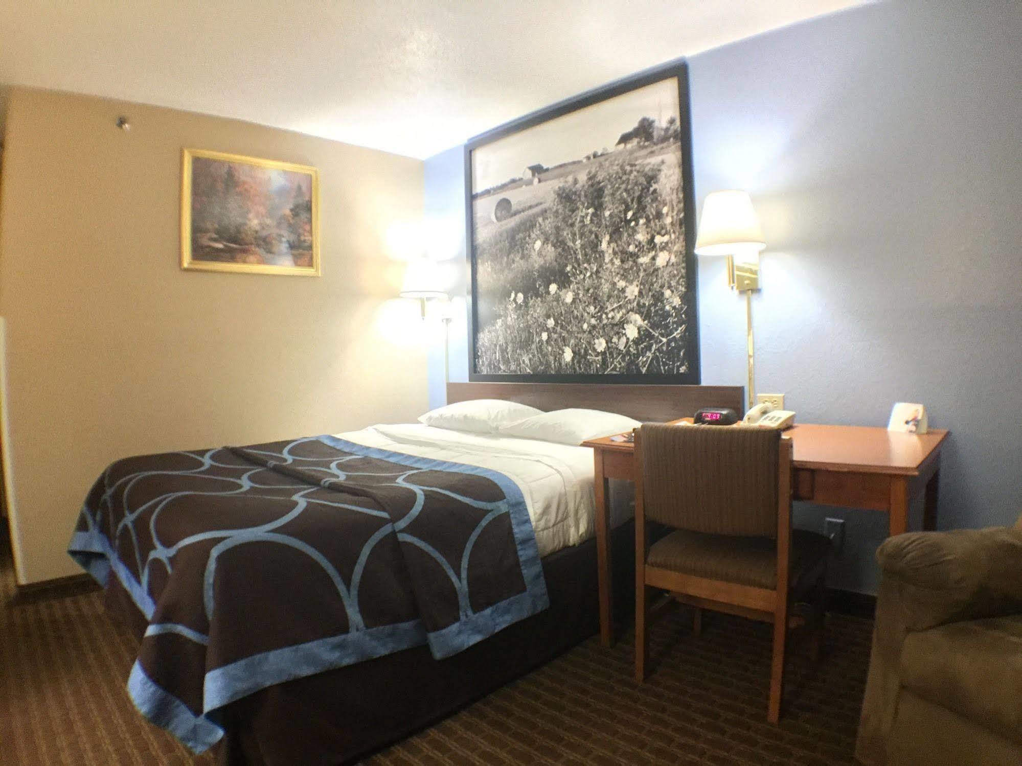 Super 8 By Wyndham Johnstown/Gloversville Ngoại thất bức ảnh